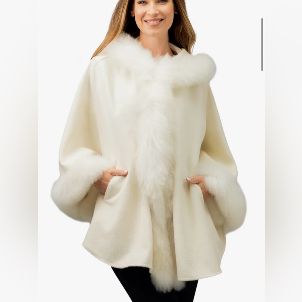 Evelyn White Cape by Simply Natural/ Cloudnine